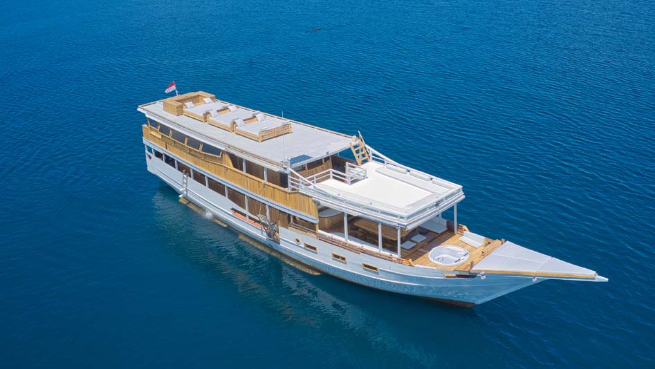 Malca Voyages