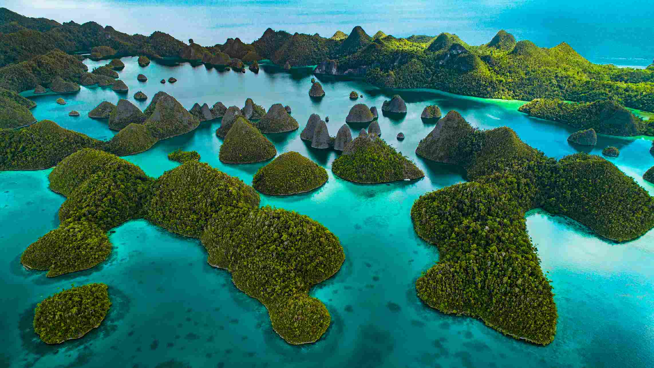 how to get to Raja Ampat
