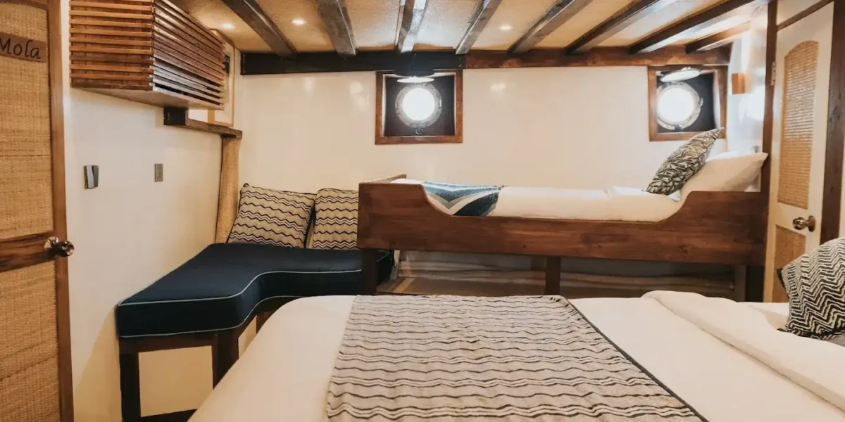 Magia 2 Boat Charter | Magia 2 Mola-Mola VIP Cabin | Komodo Luxury