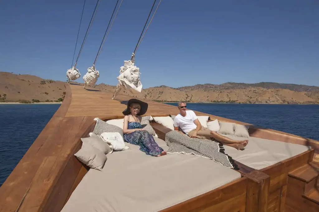 Komodo Yacht Charter | Komodo Luxury