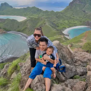 黄百鸣和葆拉-璠