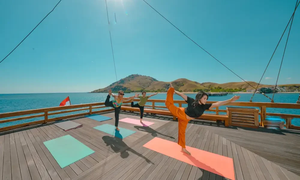 Yoga on Yacht in Komodo: A Guide to Yoga and Luxury Sailing Experience