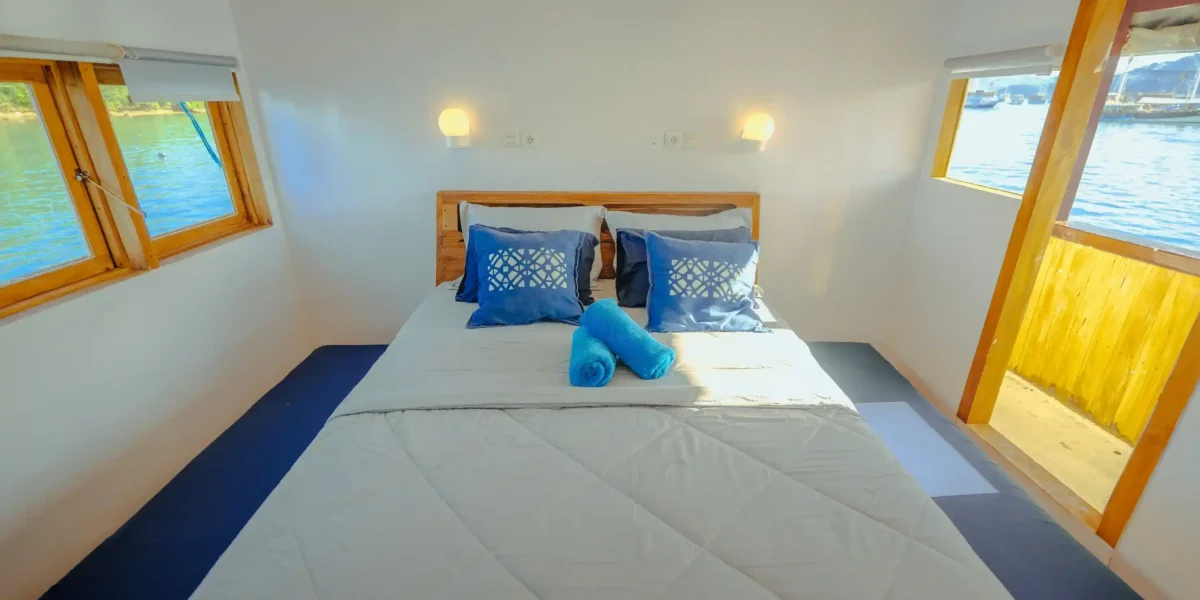 Lamborajo 1 Phinisi Boat Charter | Lamborajo 1 Phinisi Master Ocean Cabin | Komodo Luxury