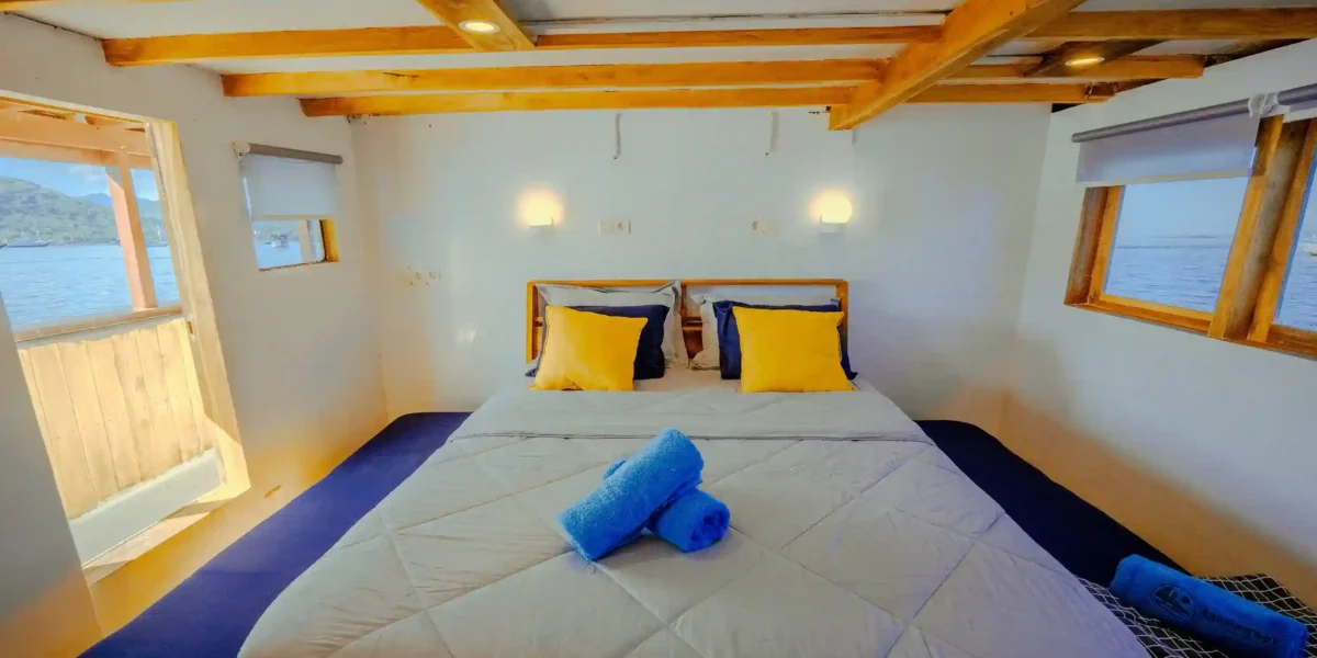 Lamborajo 1 Phinisi Boat Charter | Lamborajo 1 Phinisi Master Ocean Cabin | Komodo Luxury