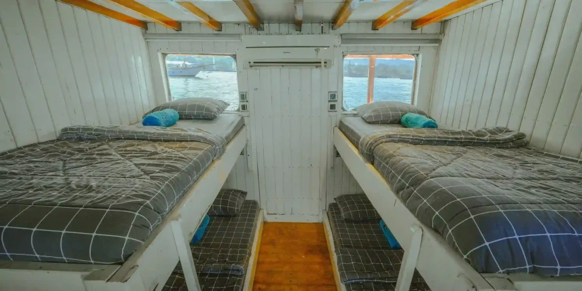 Lamborajo 1 Phinisi Boat Charter | Lamborajo 1 Share Cabin | Komodo Luxury