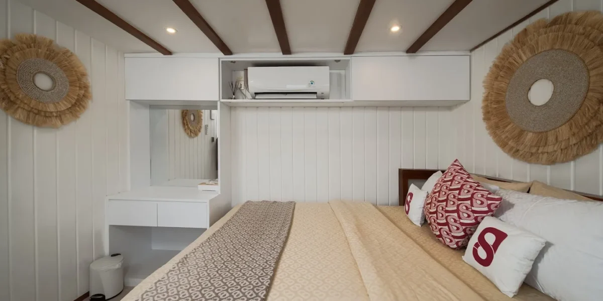 Le Costa Deluxe Cabin Ibiza Monaco Yacht Cruise | Komodo Luxury