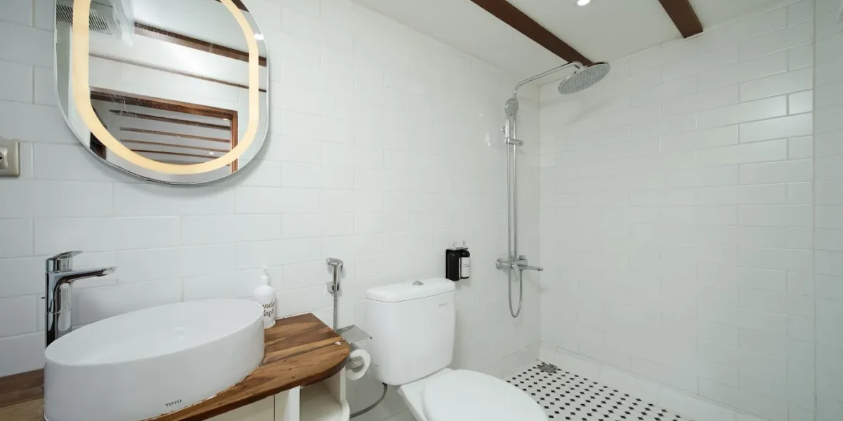 Le Costa Deluxe Cabin Ibiza Monaco Bathroom Yacht Cruise | Komodo Luxury