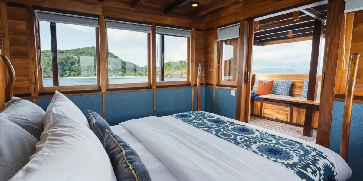 Samara I Phinisi boat Charter | Padar Cabin Samara I Phinisi | Komodo Luxury