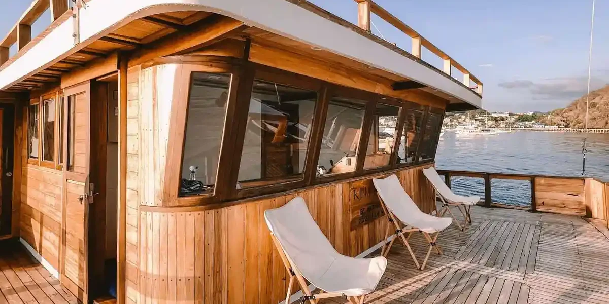 Elbark Cruise Phinisi