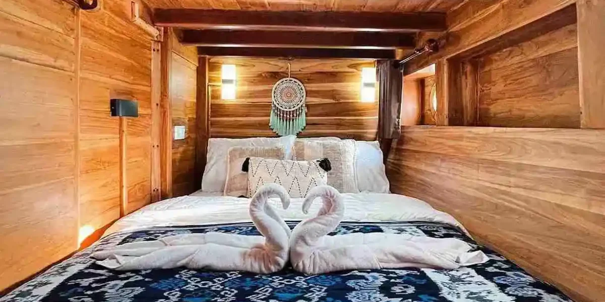 Sands Bajo Superior 1-2 room | Komodo Luxury