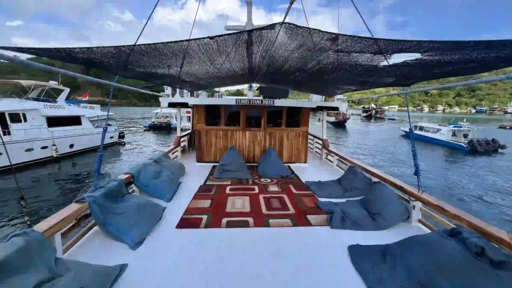 Sundeck Area Flores Indah Utama Phinisi Boat Charter | Komodo Luxury