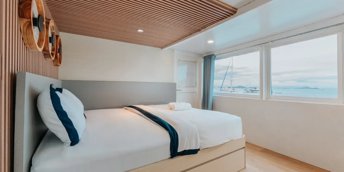 Tara Phinisi Cruise Boat Charter | Tara Sea View Cabin | Komodo Luxury