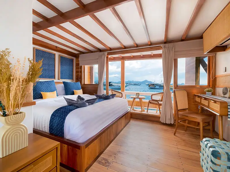 Shared Cabin vs Private Cabin on a Komodo Open/Shared Trip: Honest Differences