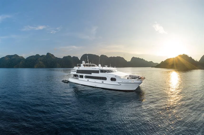 Solitude Adventurer | Raja Ampat Yacht Charter | Komodo Luxury