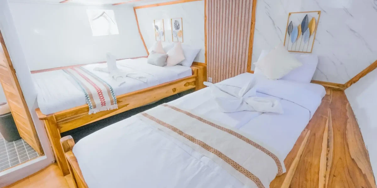 Bombana 2 Phinisi Cruise Boat Charter | Bombana 2 Share Cabin Lower | Komodo Tour | Komodo Luxury