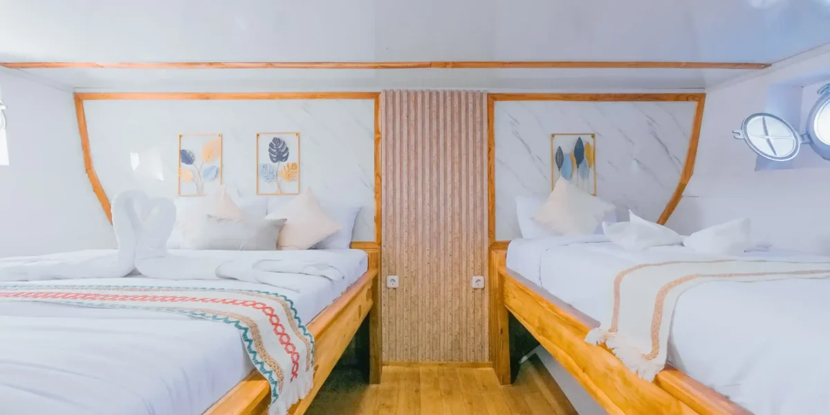 Bombana 2 Phinisi Cruise Boat Charter | Bombana 2 Share Cabin Lower | Komodo Tour | Komodo Luxury