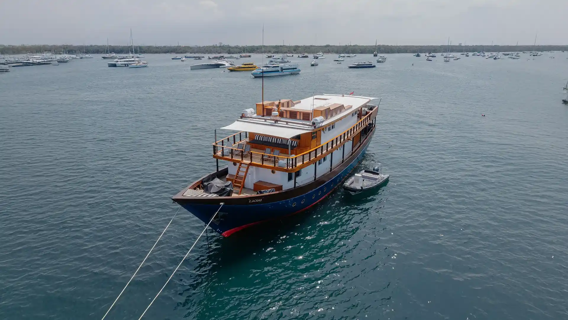 Rebel Cruise Phinisi