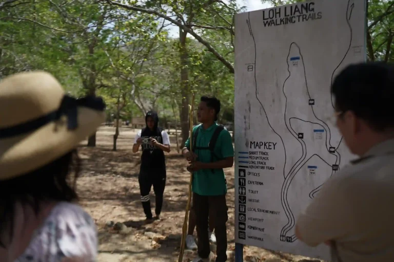 The walking trail at Loh Liang on Komodo Island