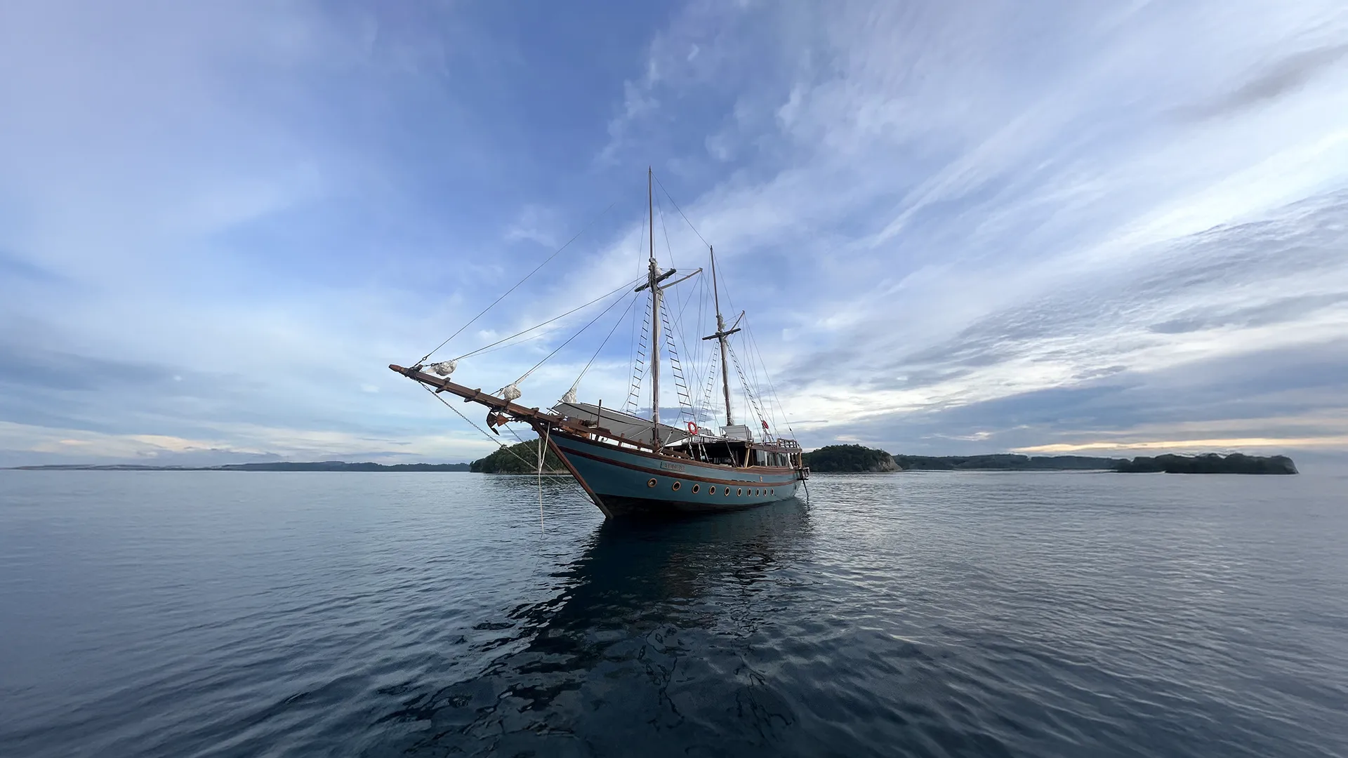 Dewata Liveaboard by Komodo Luxury