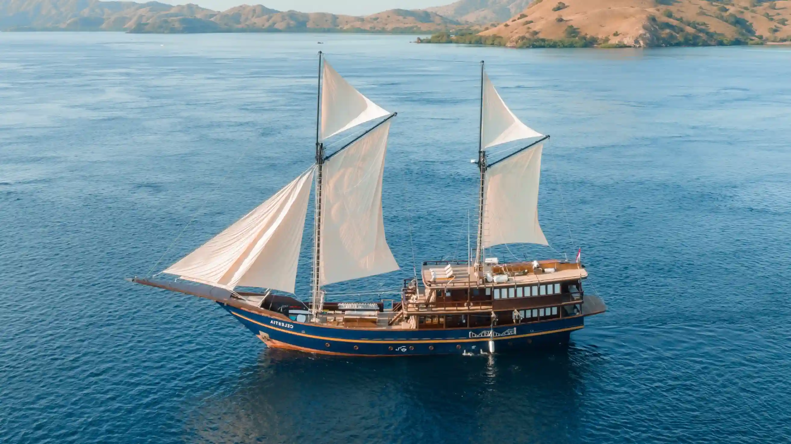 Celestia Yacht Cruise Phinisi | Komodo Boat Tour | Komodo Luxury