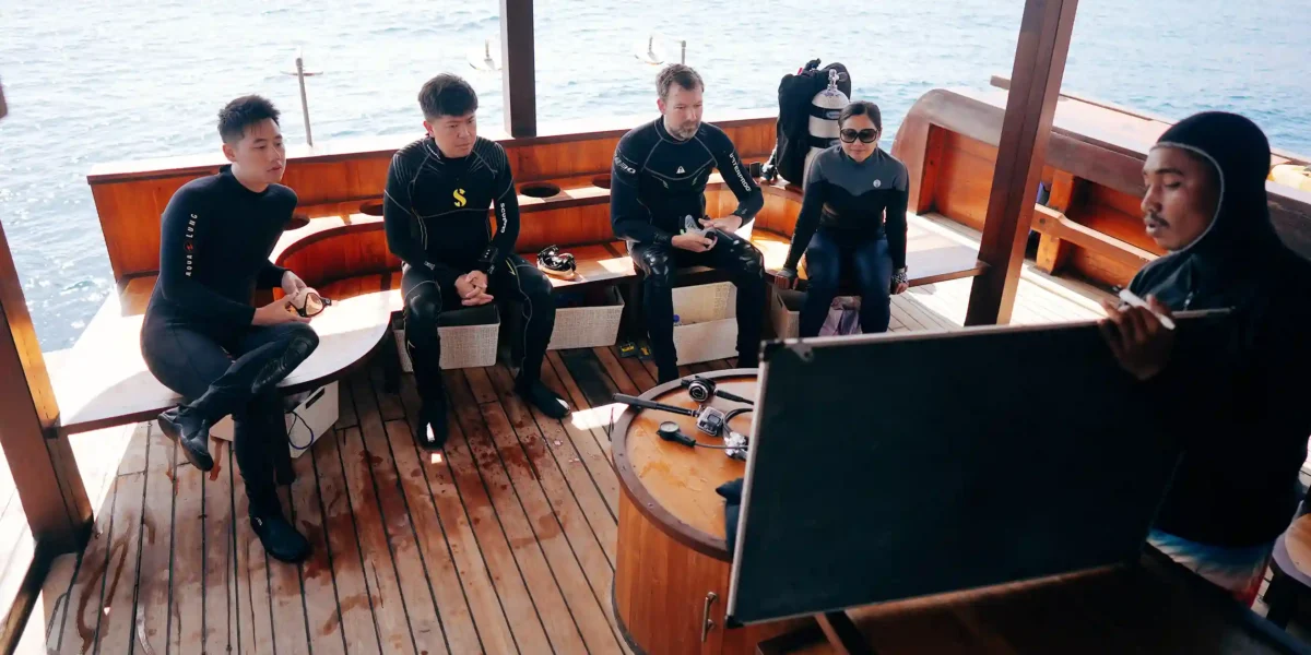 Komodo Liveaboard Cost 2026: Luxury Diving Yacht Charter Price Guide