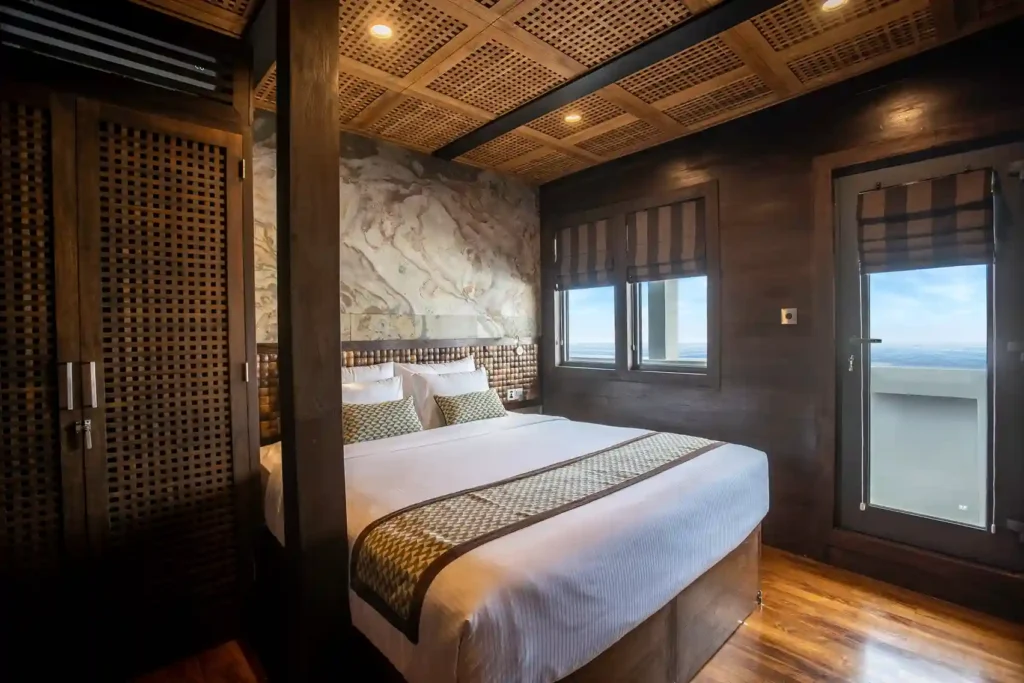 Scubaspa Zen Liveaboard Phinisi Boat Charter | Raja Ampat Honeymoon | Raja Ampat Liveaboard | Komodo Luxury