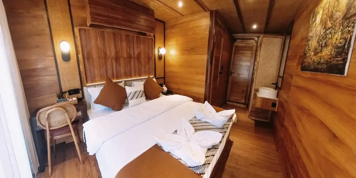 Angelica Liveaboard Keris Cabin | Komodo Luxury