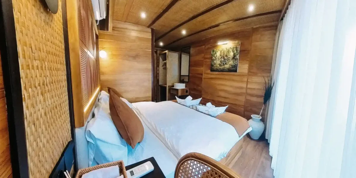 Angelica Liveaboard Keris Cabin | Komodo Luxury
