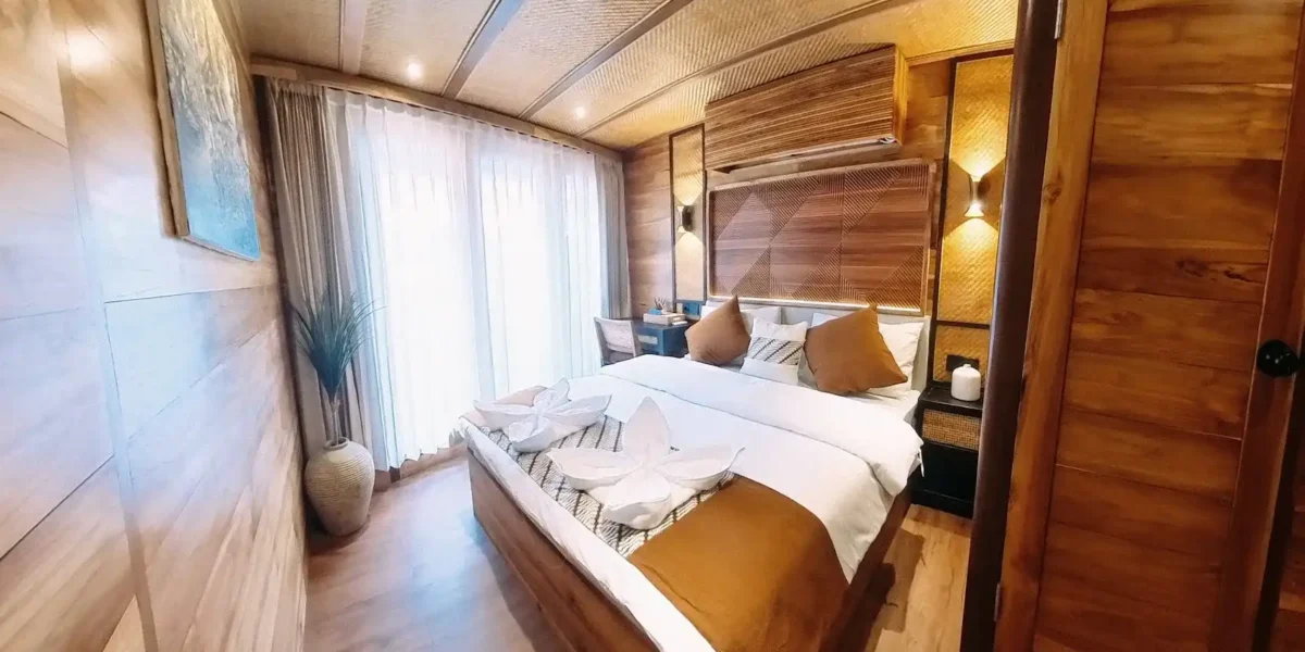 Angelica Liveaboard Wayang Cabin | Komodo Luxury