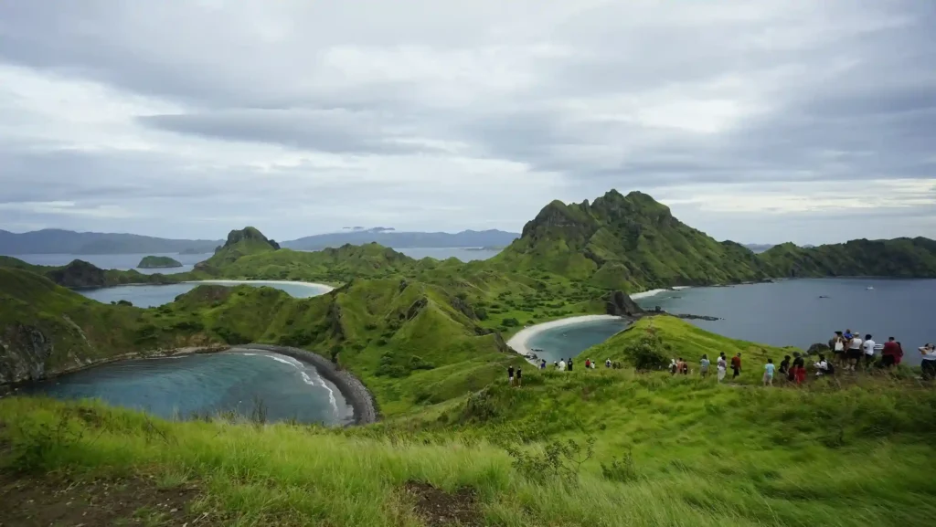 Beautiful Padar Island Komodo | Green Season Komodo | Komodo Luxury