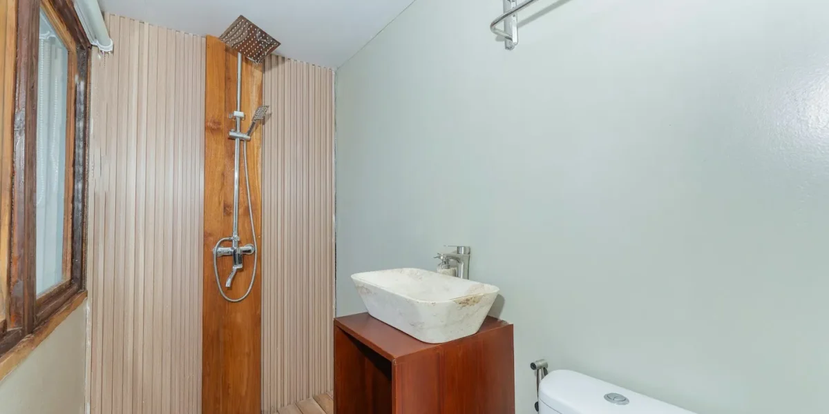 Sora Phinisi Boat Charter | Sharing Cabin 4 View Sora Phinisi | Komodo Luxury