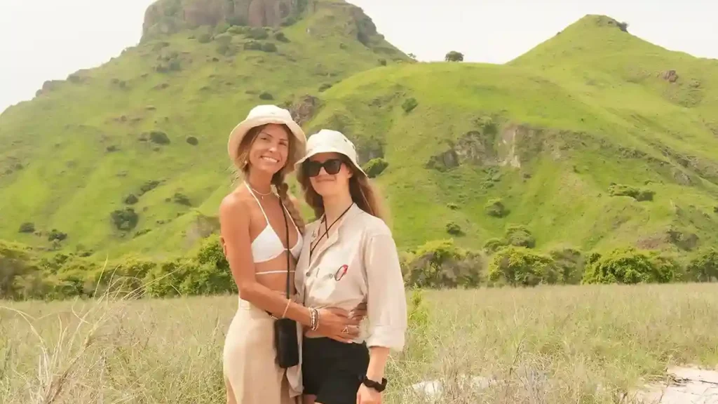 Trekking in Komodo | High End Komodo Liveaboard | Komodo Island Tour | Komodo Luxury