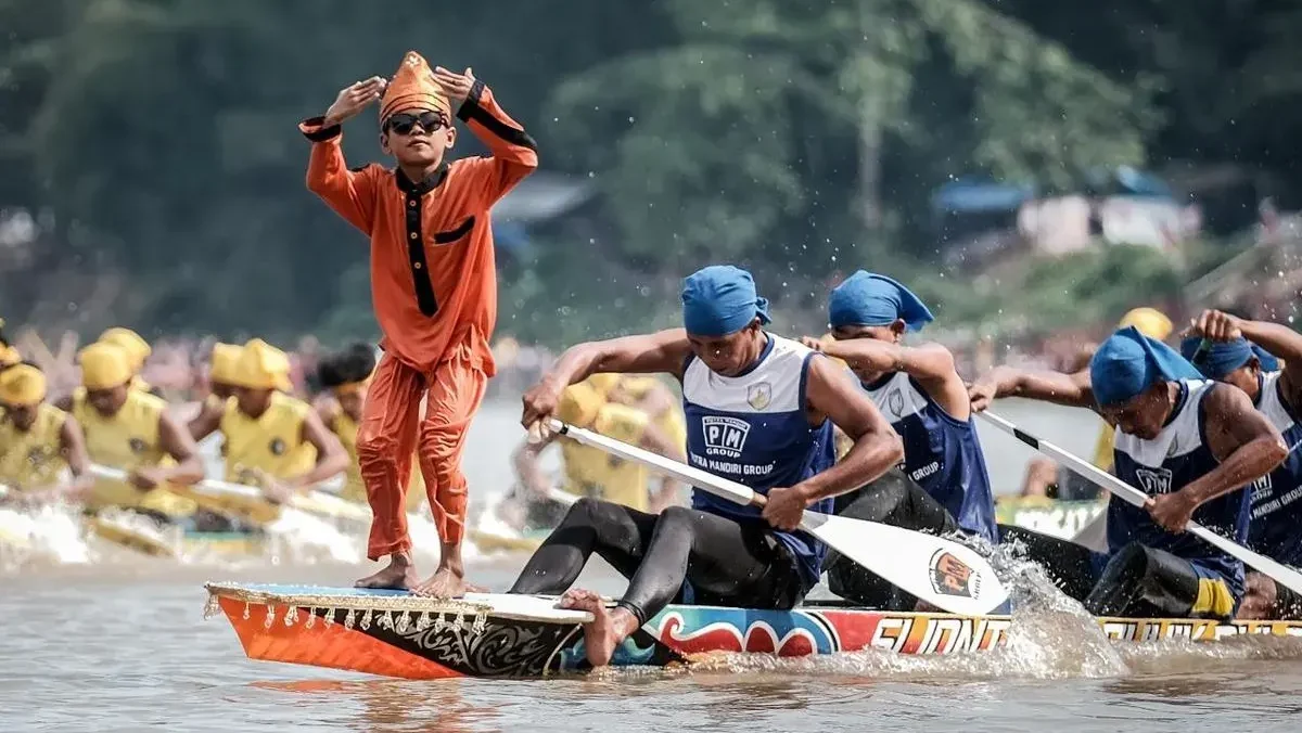 Aura Farming Indonesia Boat Racing Dance | Pacu Jalur Indonesia (source: id.alongwalker.co)