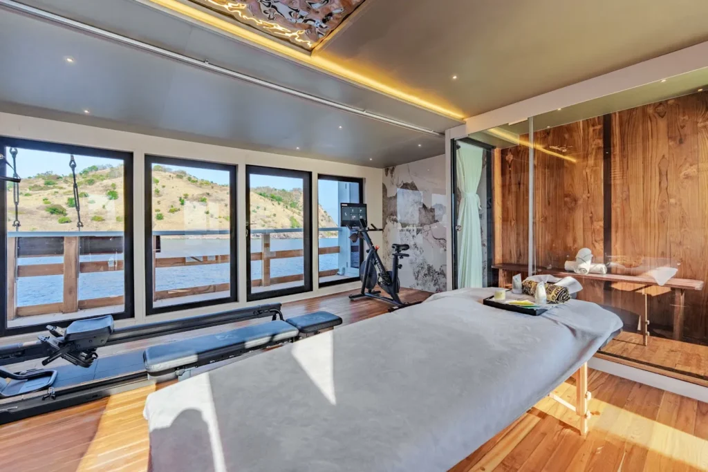 Gym, Sauna, Spa Kayra Phinisi | Kayra Phinisi Boat Charter | Komodo Luxury