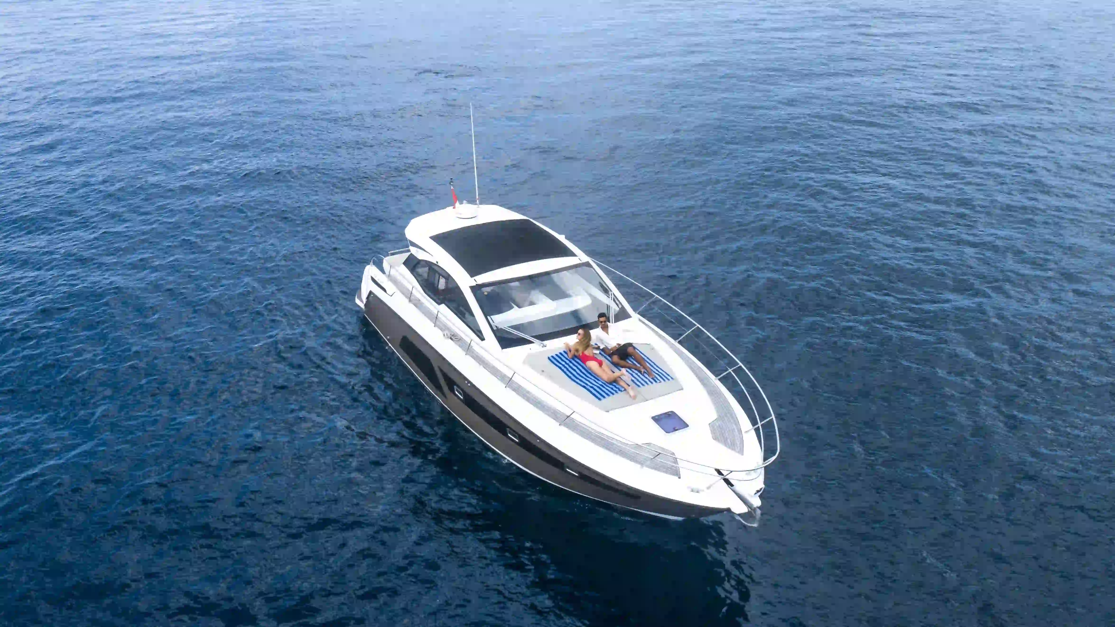 Planning Your Yacht Charter | Komodo Luxury