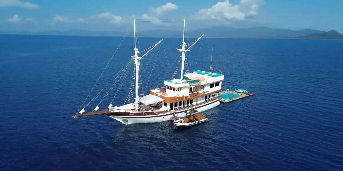 Kayra Phinisi Yacht | Komodo Luxury