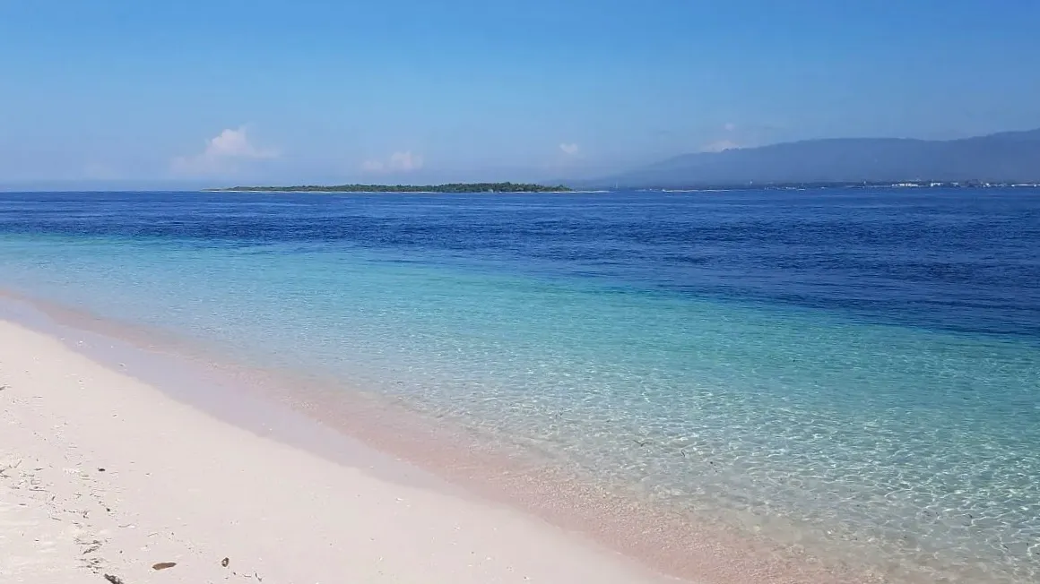 How do pricing, booking, and Bali combo deals work for 2026–2027?