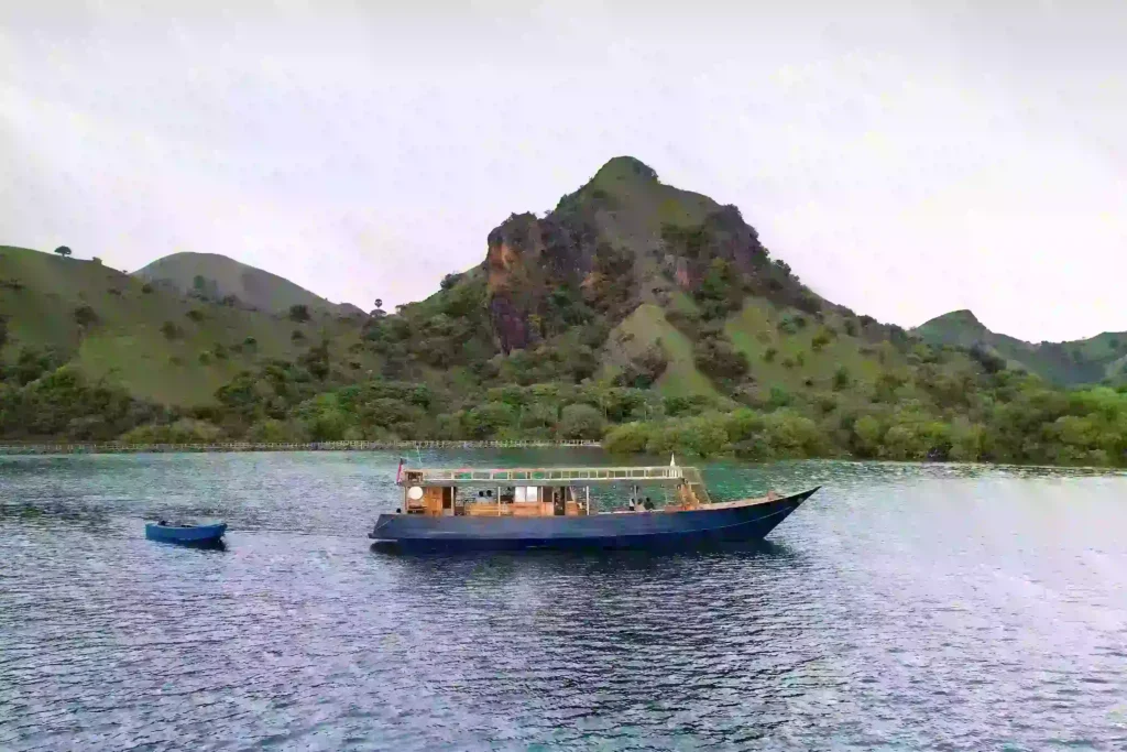 Exterior | Kimochi Phinisi |komodo Luxury