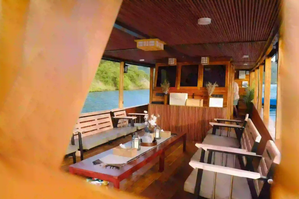 Interior Facility | Kapal Kimochi