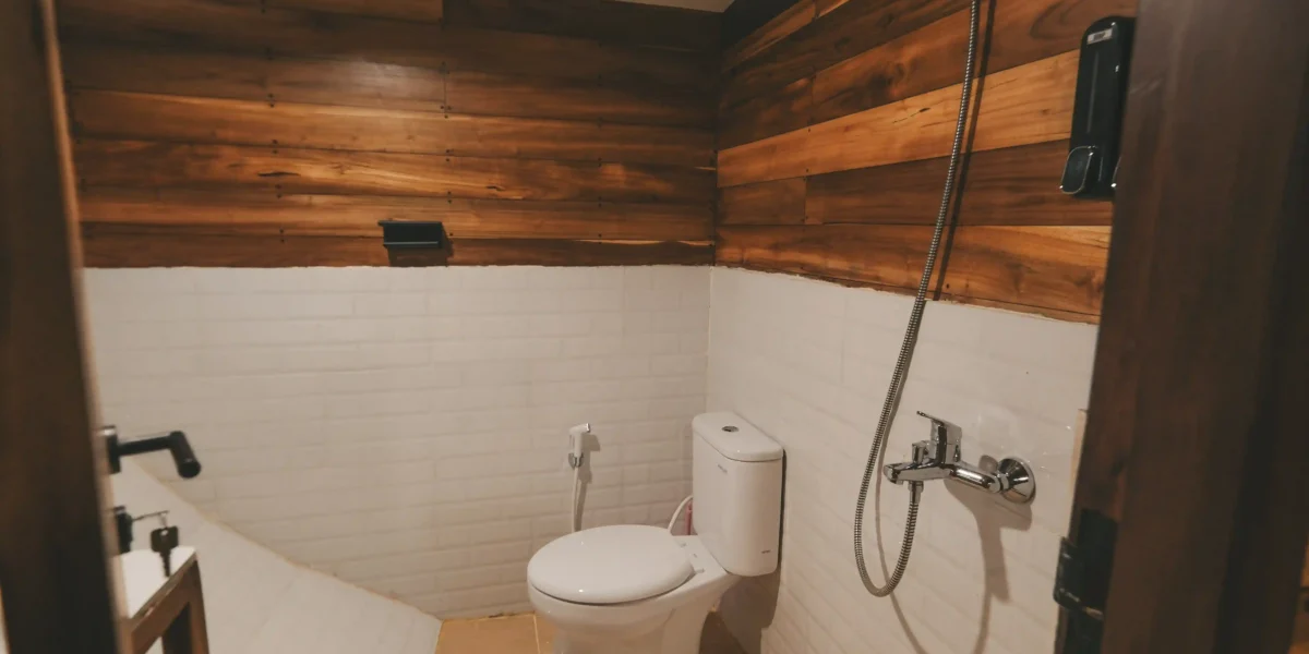 Aruna Cabin | Kanthaka Phinisi Boat Charter | Komodo Tour | Komodo Luxury