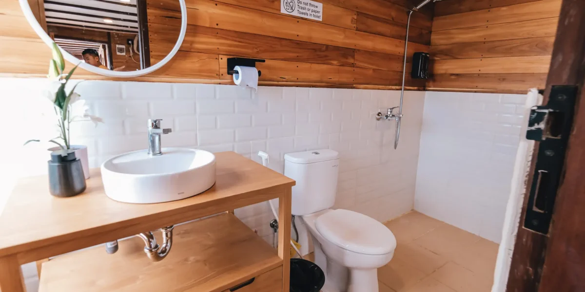 Sagara Cabin | Kanthaka Phinisi Boat Charter | Komodo Tour | Komodo Luxury