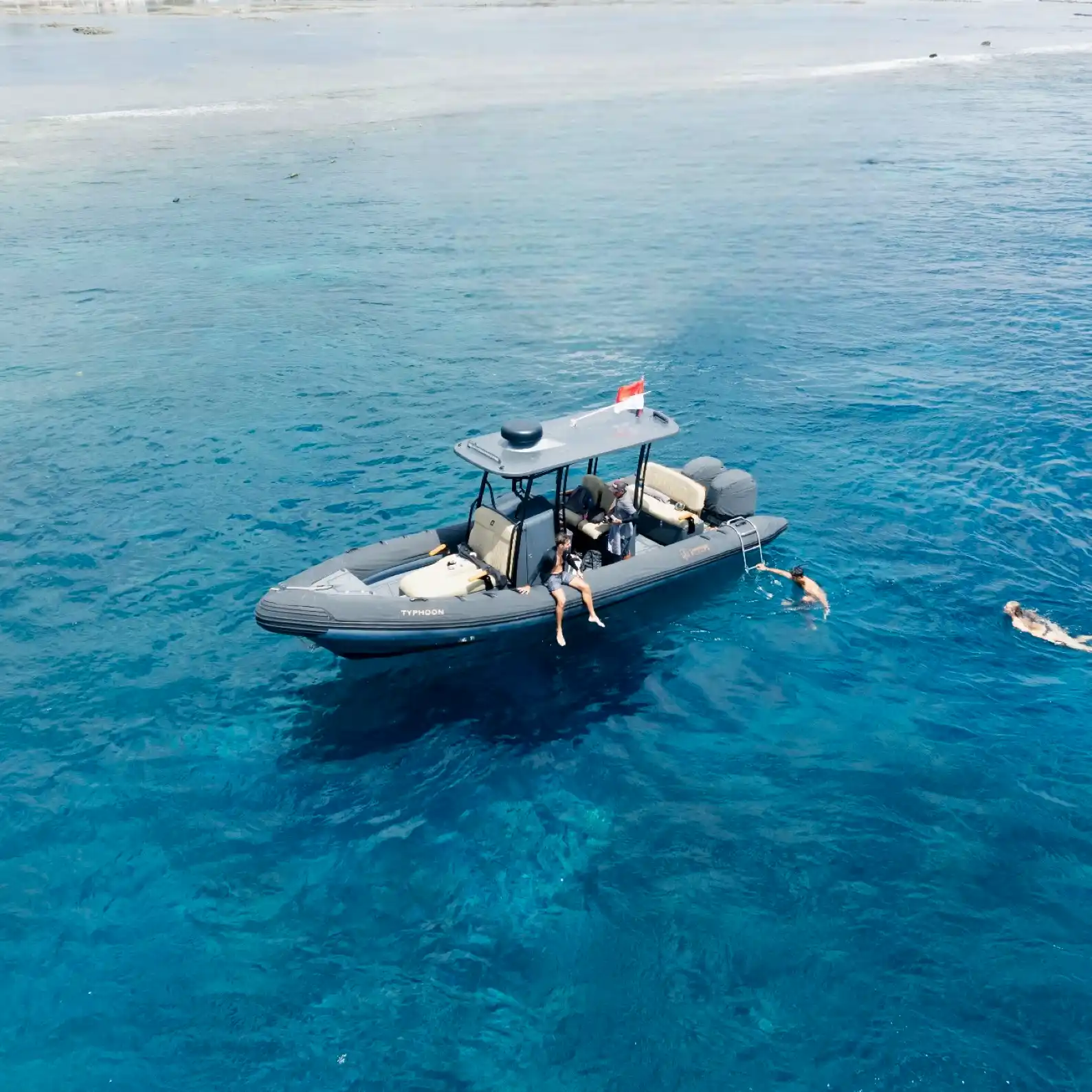 Exterior Typhoon Speedboat | Komodo Tour | Komodo Luxury
