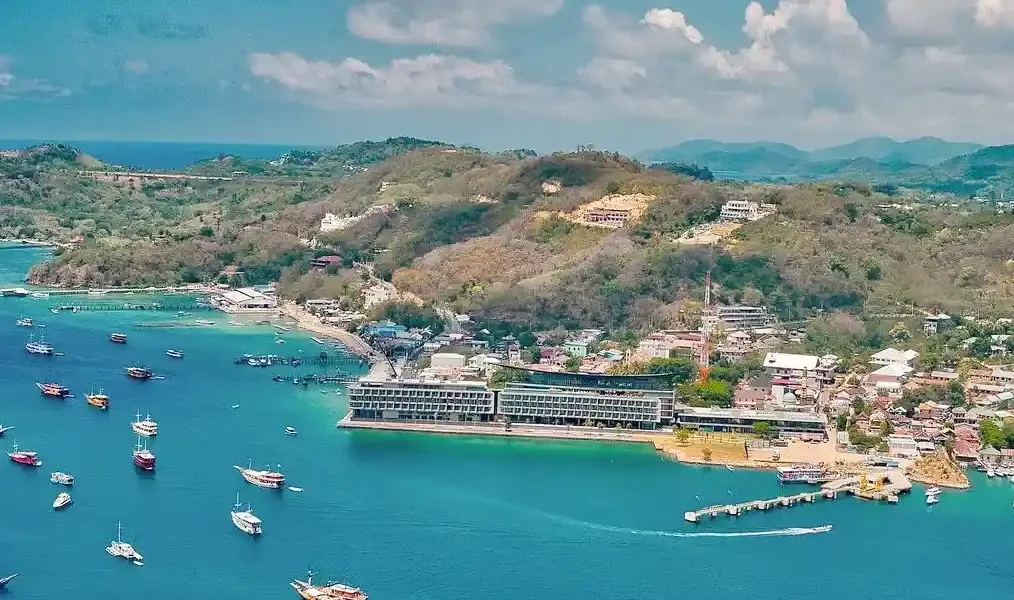 Labuan Bajo Meruorah Hotel | Komodo Luxury