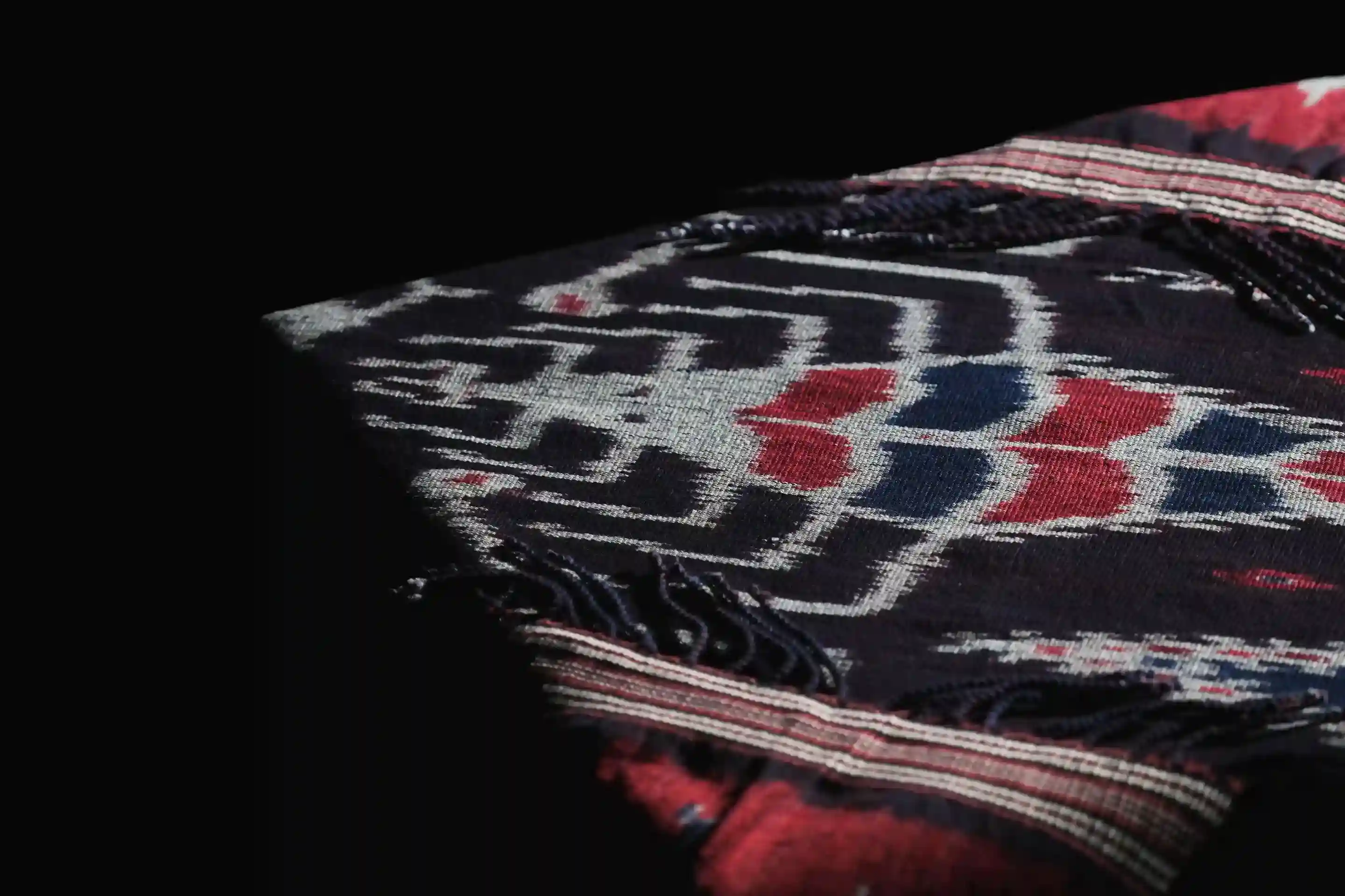 Tenun Udang Hitam Collections | Heritage Tenun | Komodo Luxury