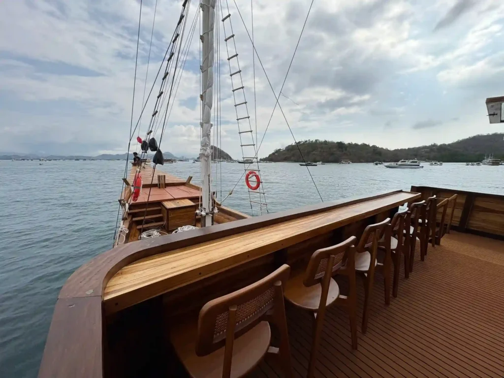 Sundari Voyage Phinisi Boat Charter Outdoor Chill Area - Sundari Phinisi | Komodo Luxury