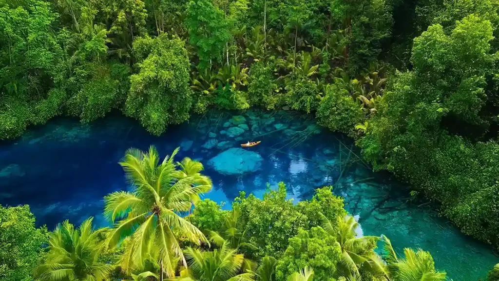 Paisupok Lake Luwuk Banggai | Komodo Luxury