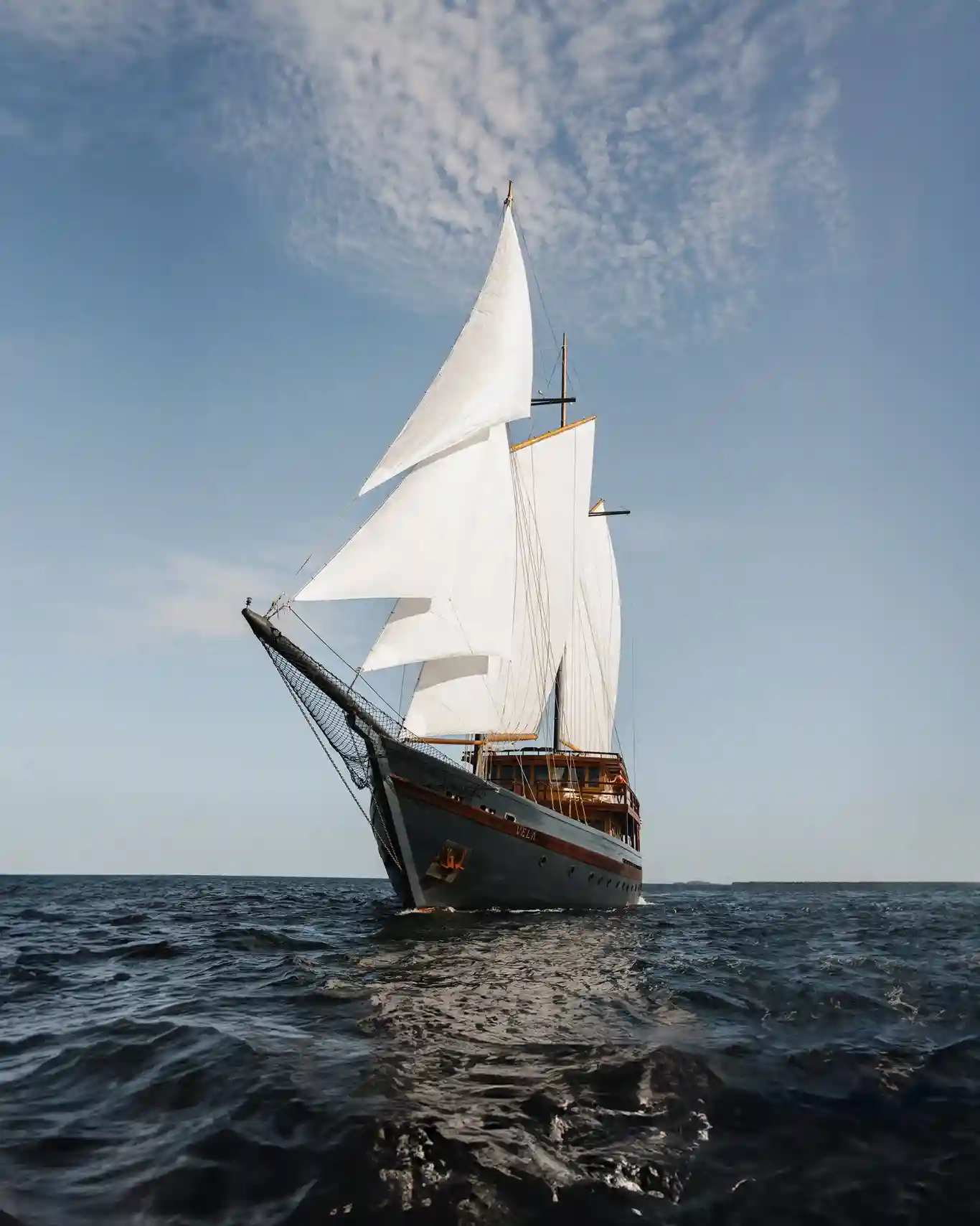 Komodo Luxury Boat Sailing