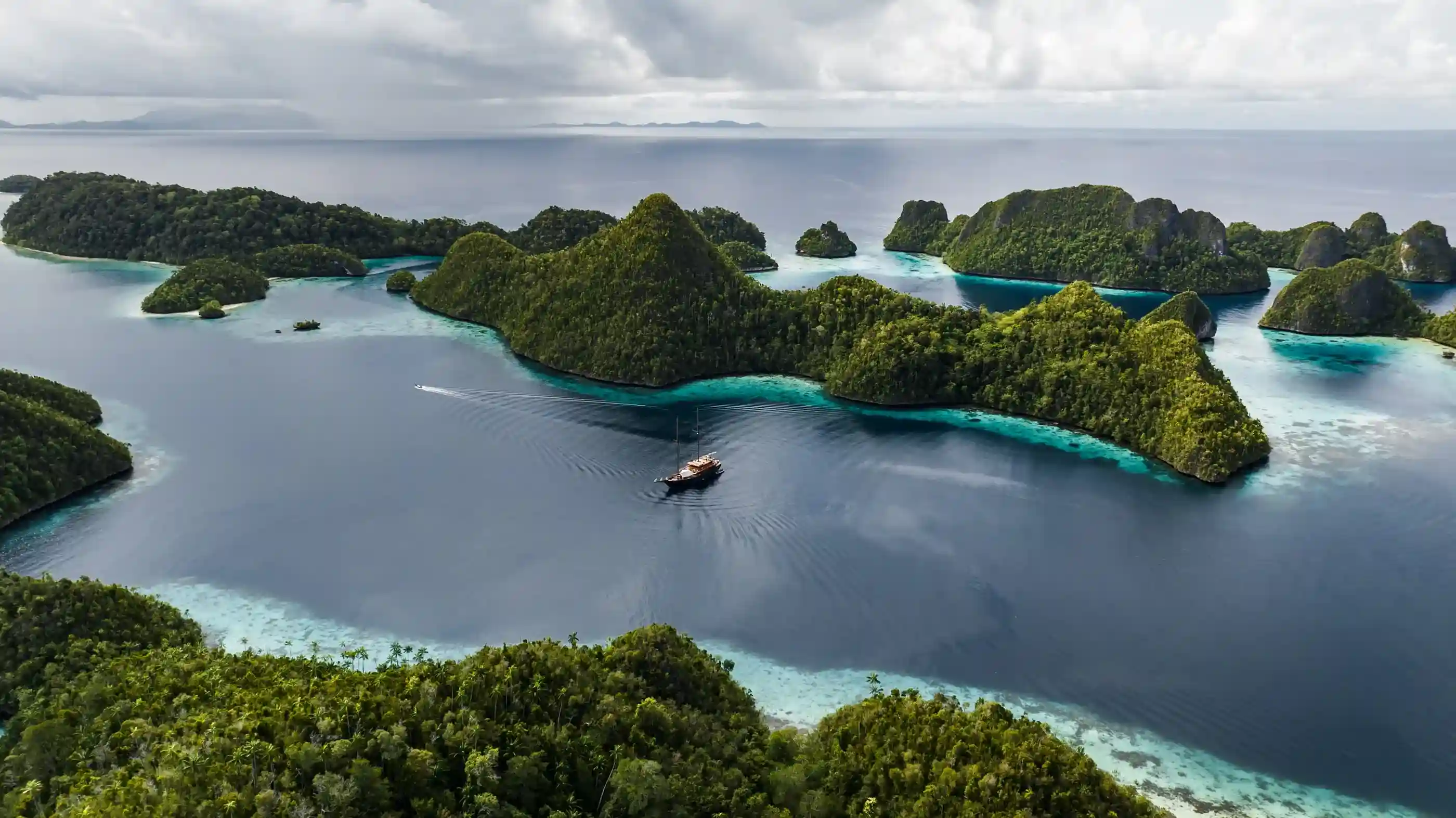 Raja Ampat Grand Voyage