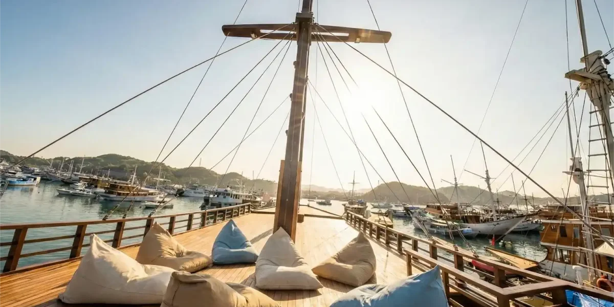 Naturalia Cruise Sundeck Area | Komodo Tour | Komodo Luxury