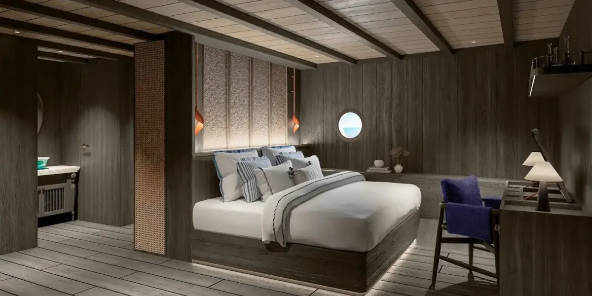 Superior Cabin Bhavana Liveaboard | Raja Ampat Tour | Komodo Luxury